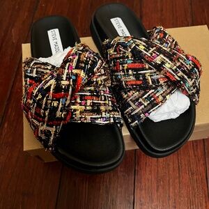 Steve Madden Slippers Sixe 5.0